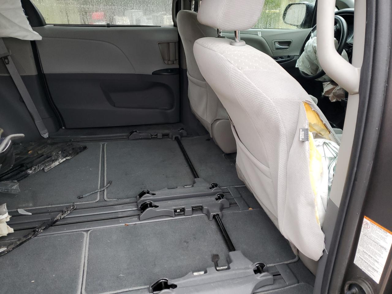 2020 Toyota Sienna - Image 11