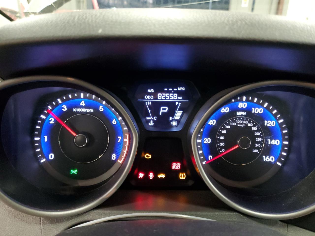 2012 Hyundai Elantra - Image 9