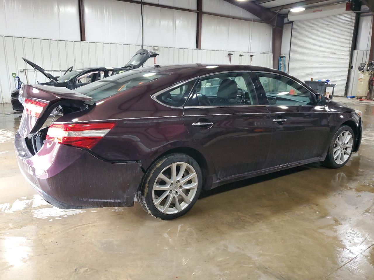 2013 Toyota Avalon - Image 3