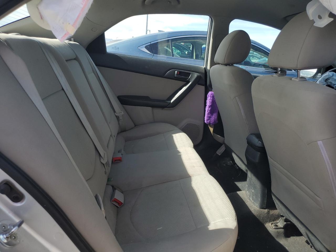 2010 Kia Forte - Image 10