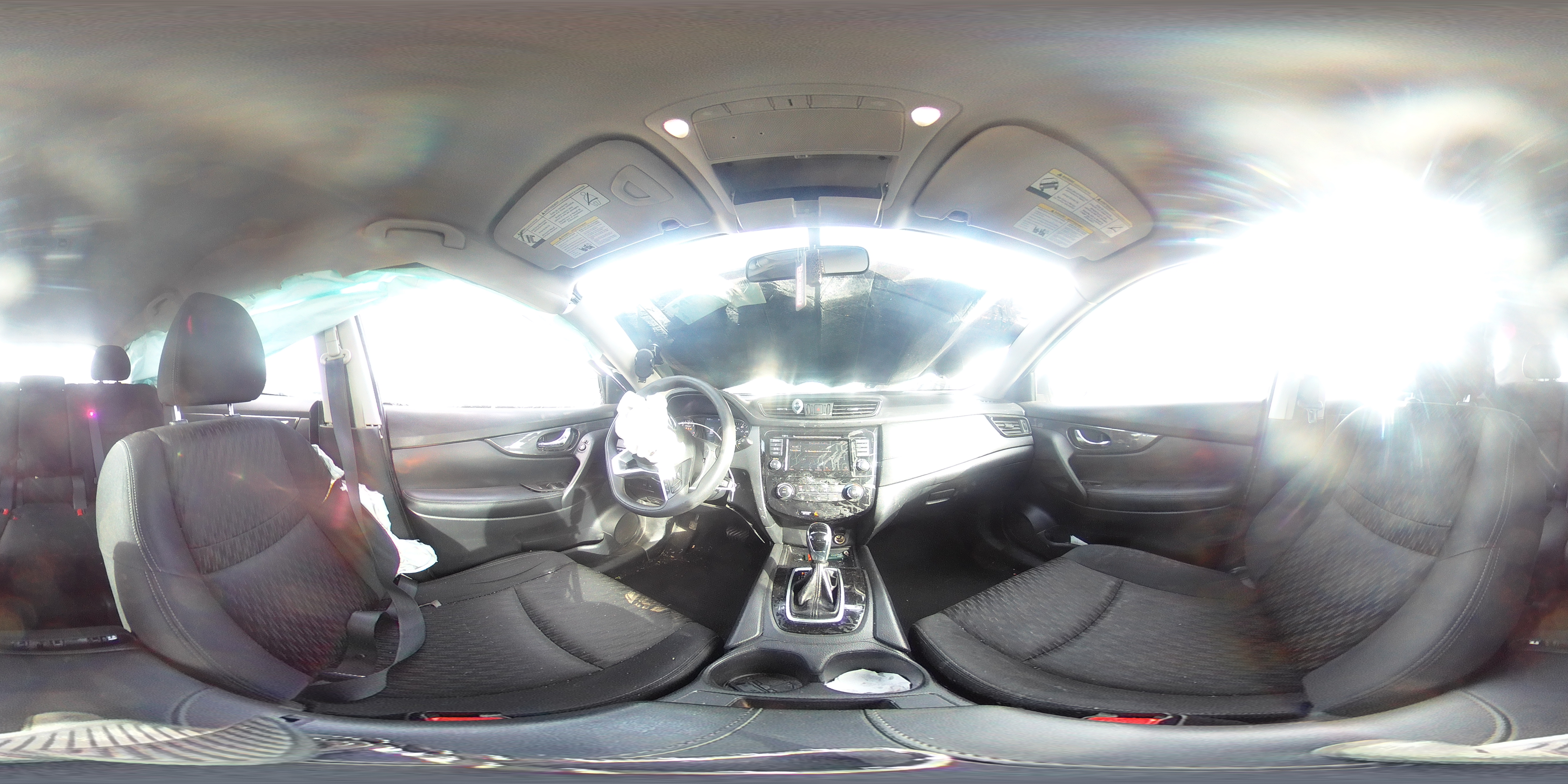 2018 Nissan Rogue - Image 13