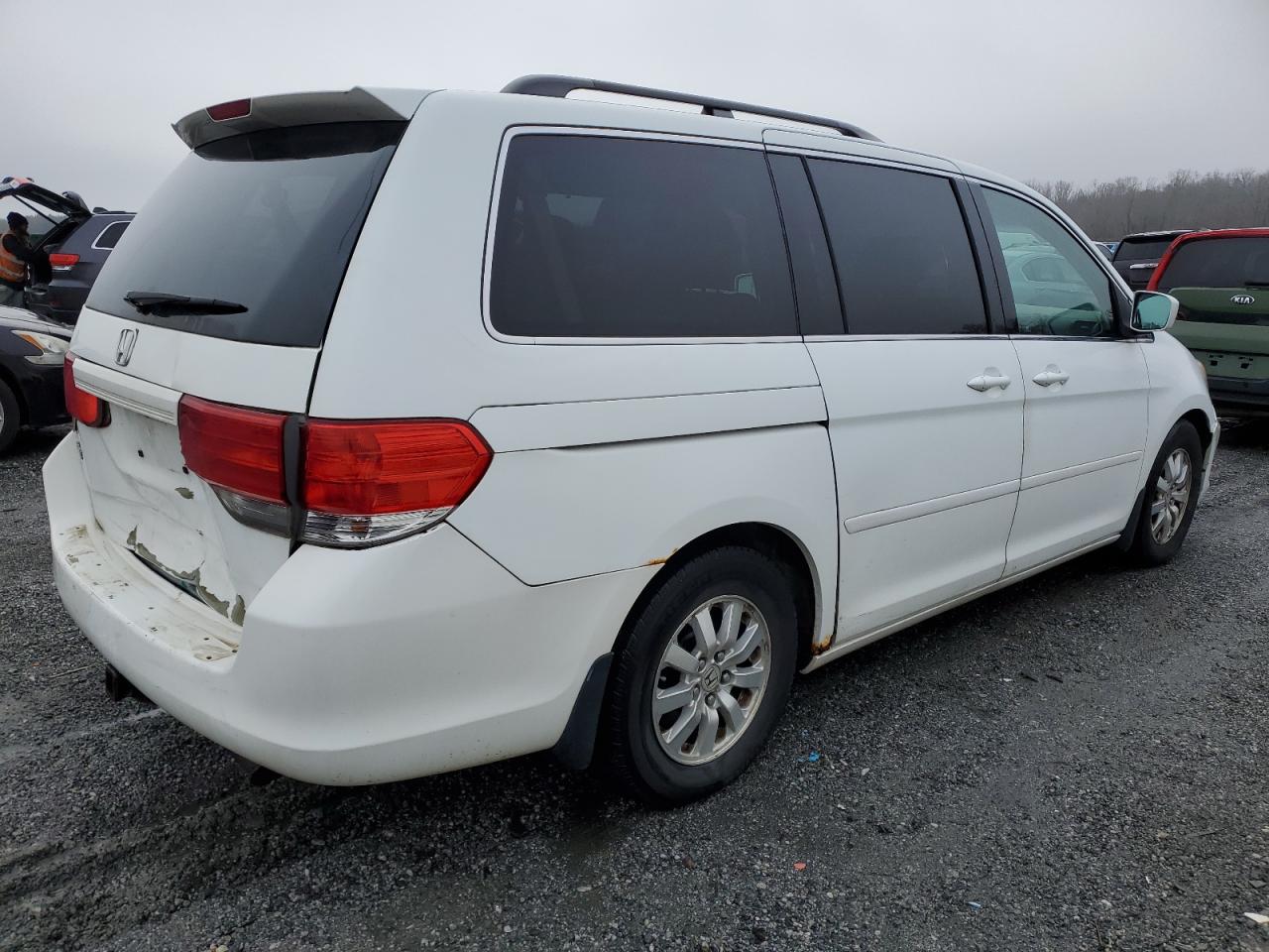 2010 Honda Odyssey - Image 3