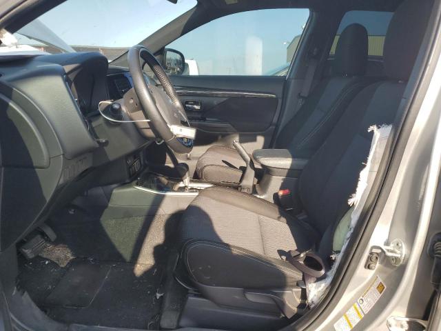  MITSUBISHI OUTLANDER 2018 Сріблястий