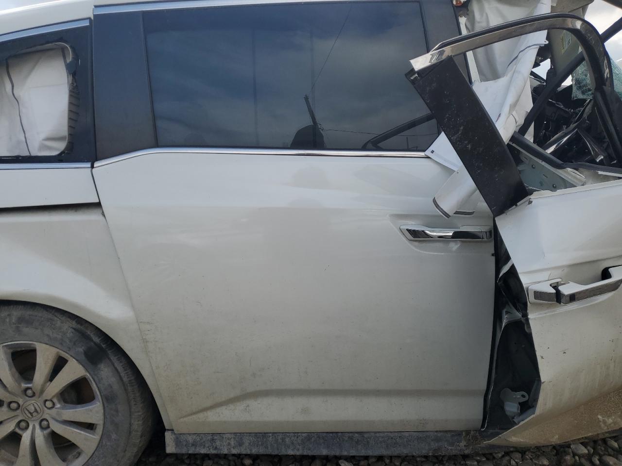2016 Honda Odyssey - Image 11