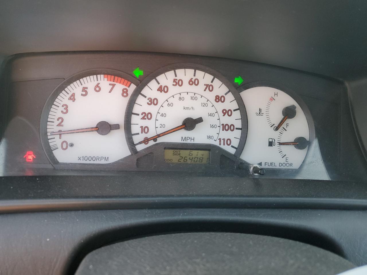 2004 Toyota Corolla - Image 9