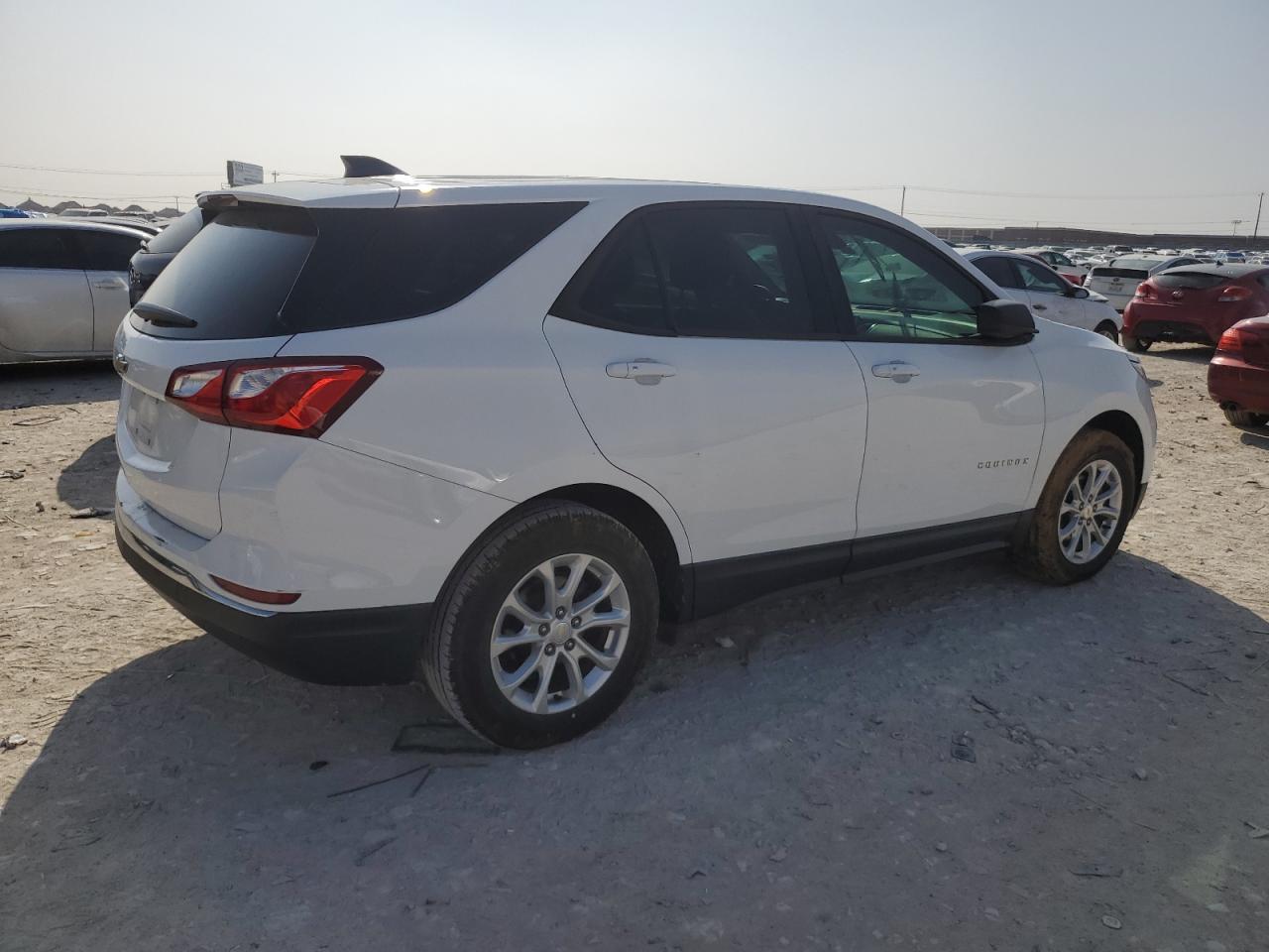 2018 Chevrolet Equinox - Image 3