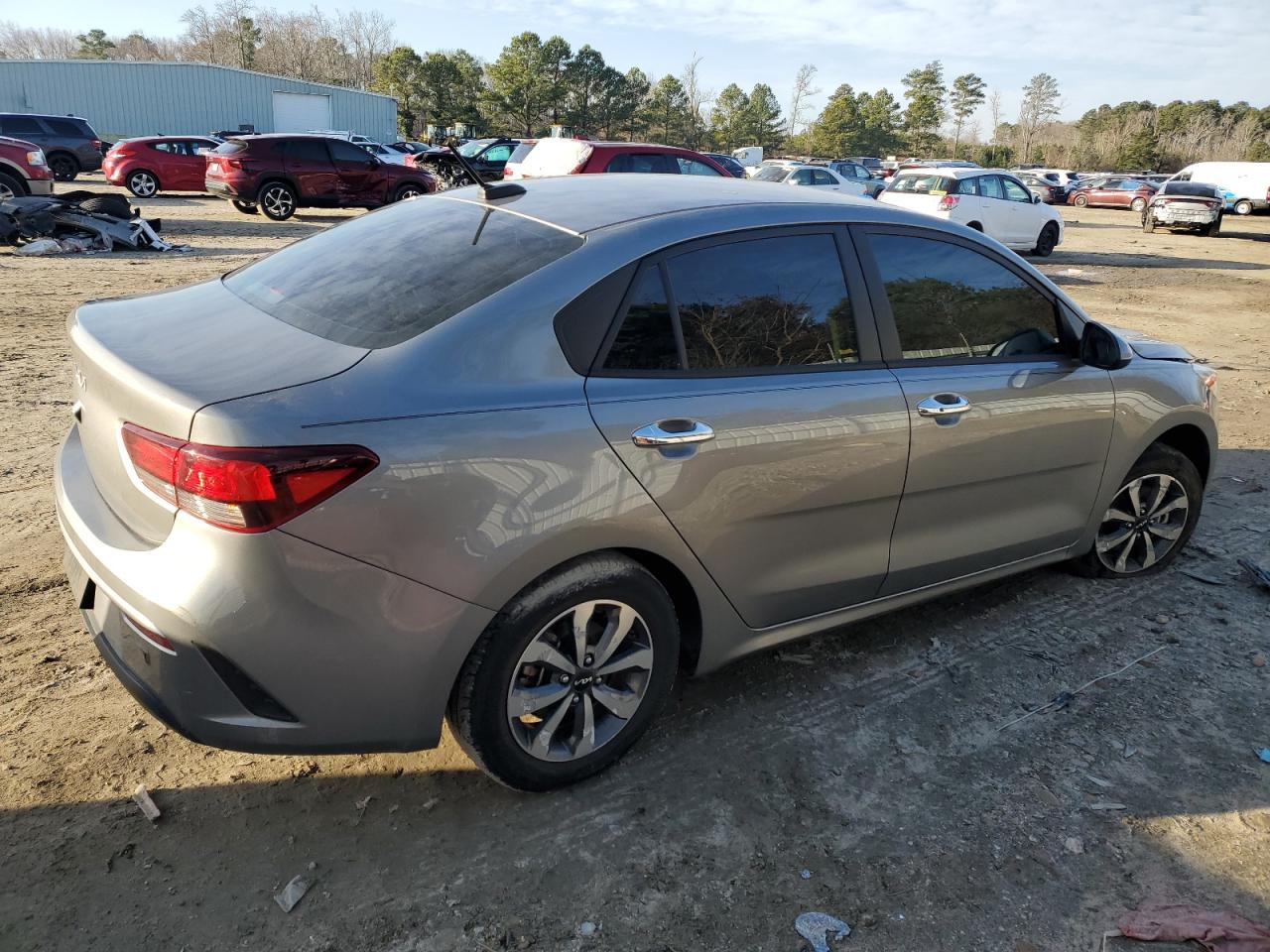 2022 Kia Rio - Image 3