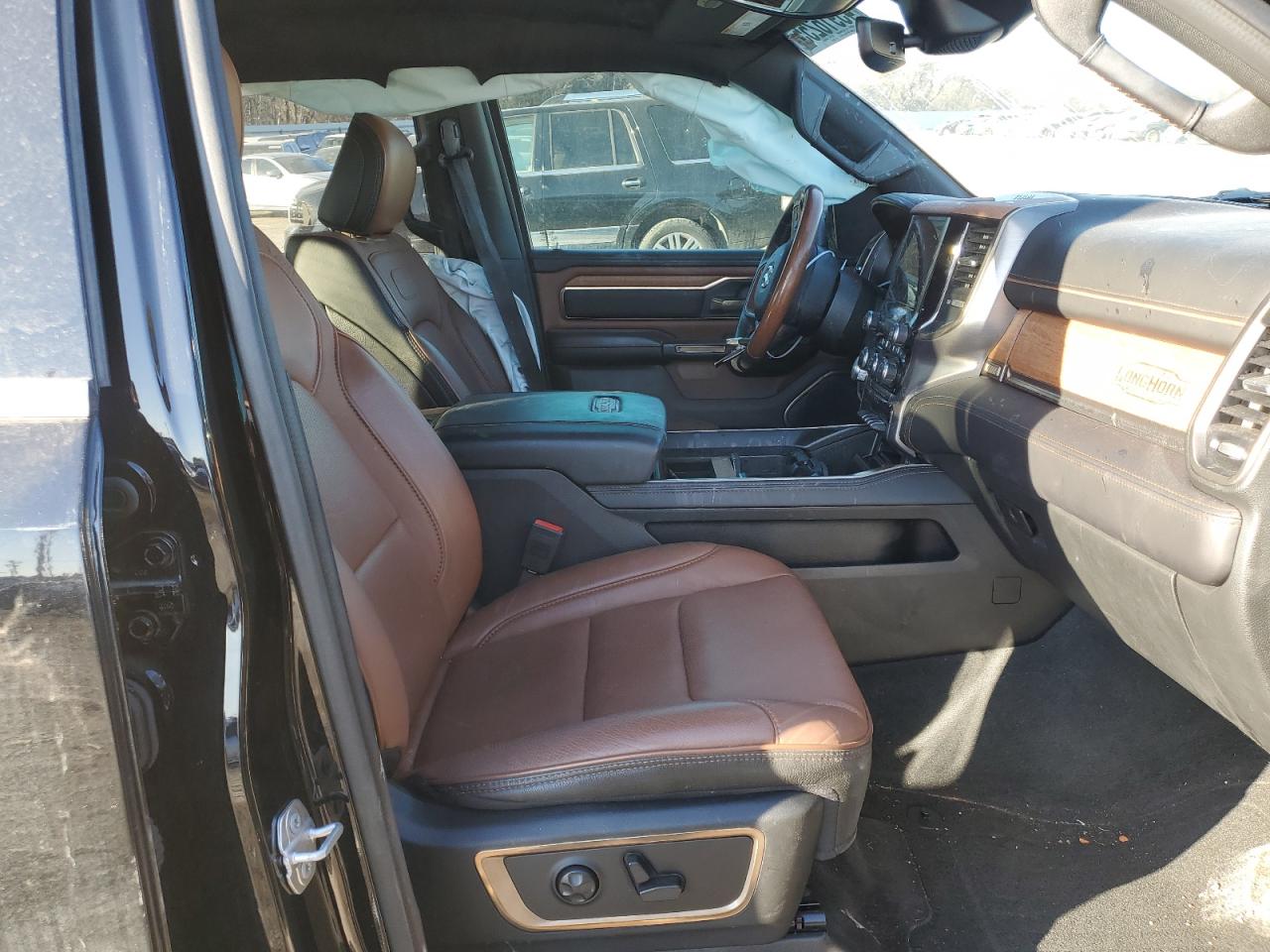 2022 RAM 1500 - Image 7