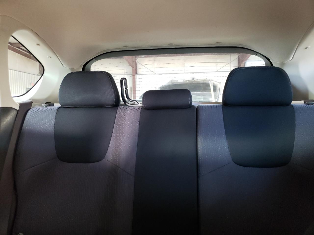 2010 Subaru Impreza - Image 10