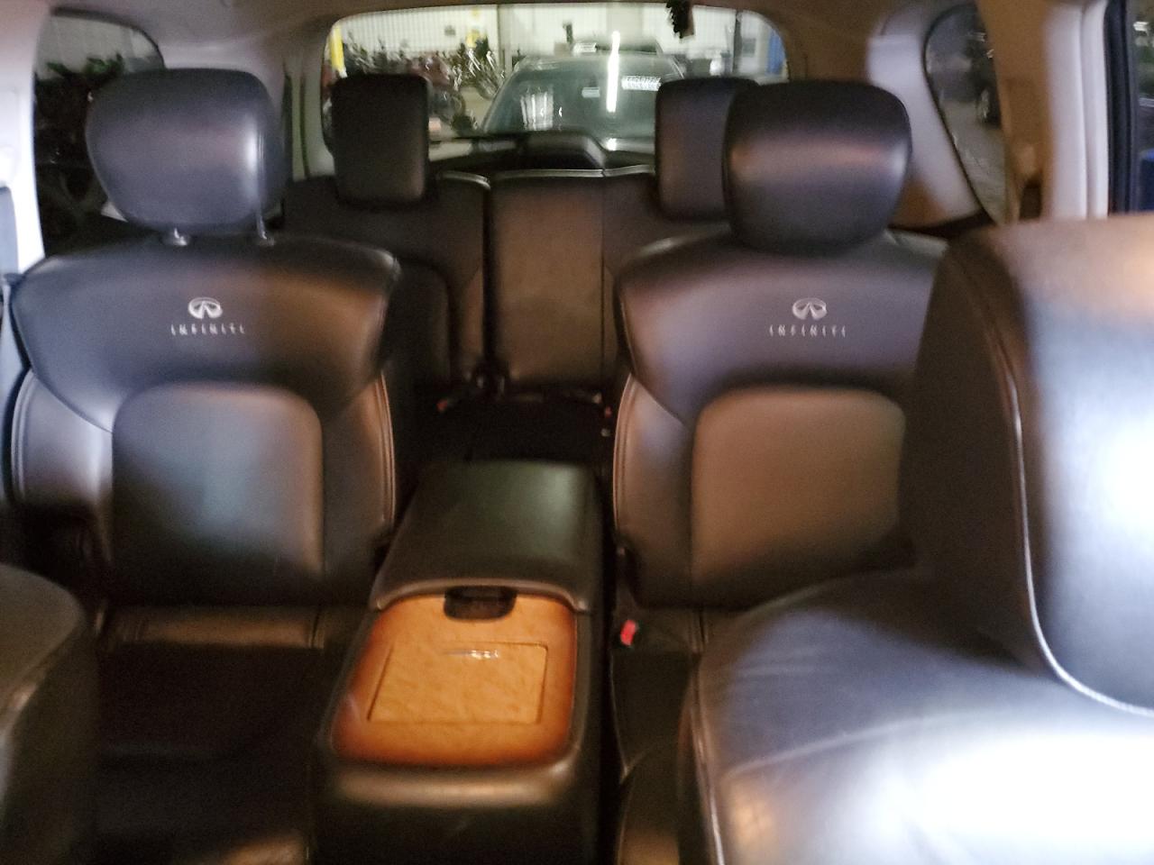 2011 Infiniti QX56 - Image 10