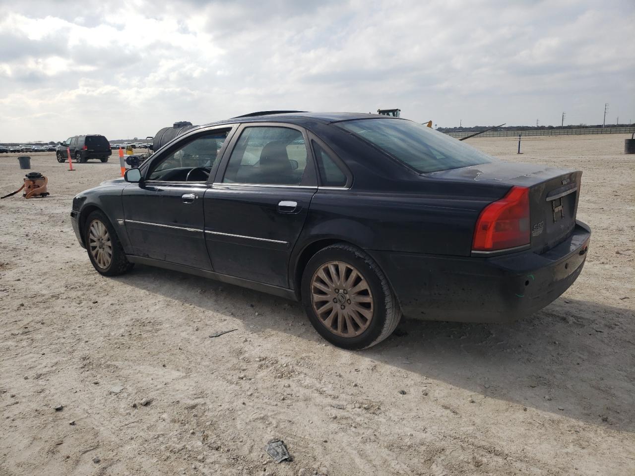 2006 Volvo S80 - Image 2