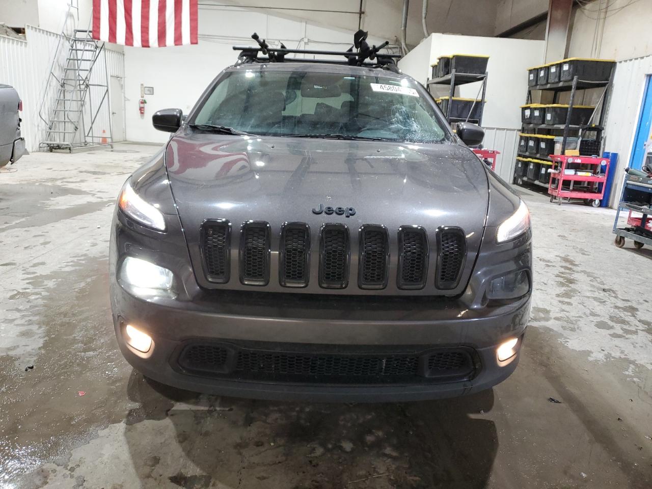 2018 Jeep Grand Cherokee - Image 5