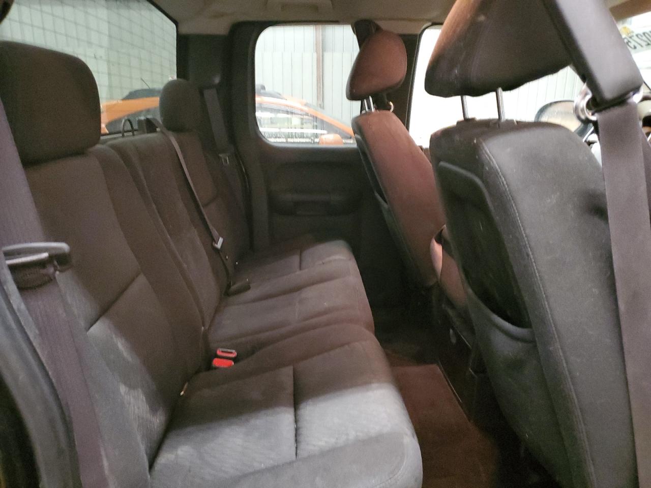 2011 GMC Sierra - Image 11