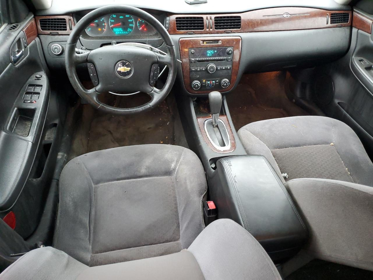 2011 Chevrolet Impala - Image 8