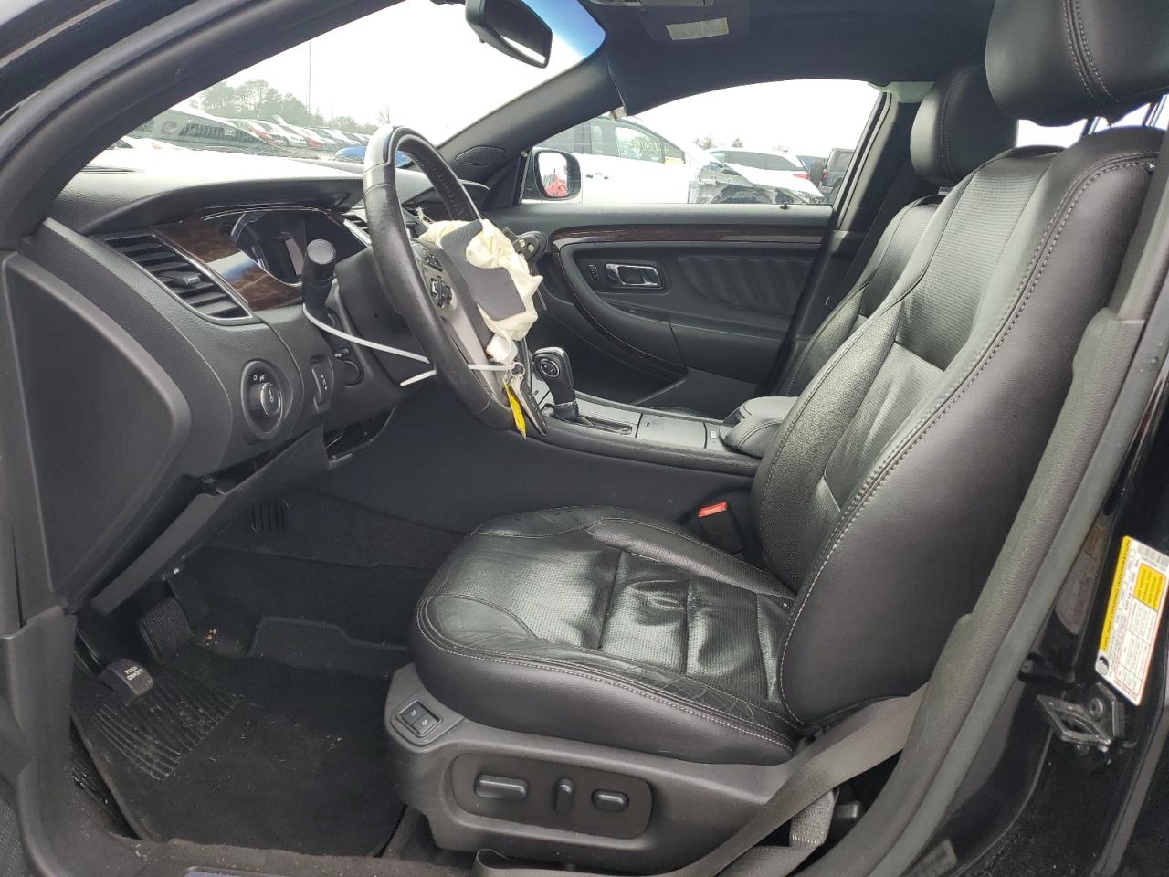 2016 Ford Taurus - Image 7