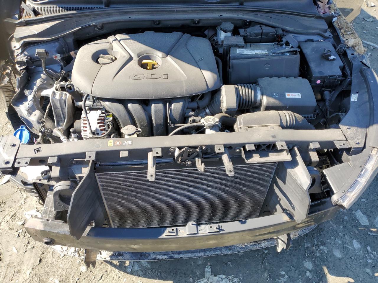 2018 Hyundai Elantra - Image 11