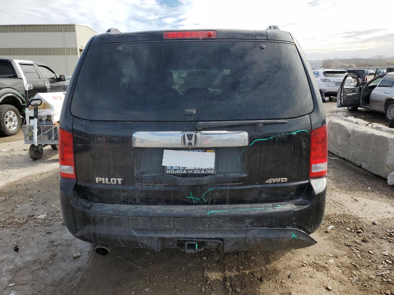 2015 Honda Pilot - Image 6