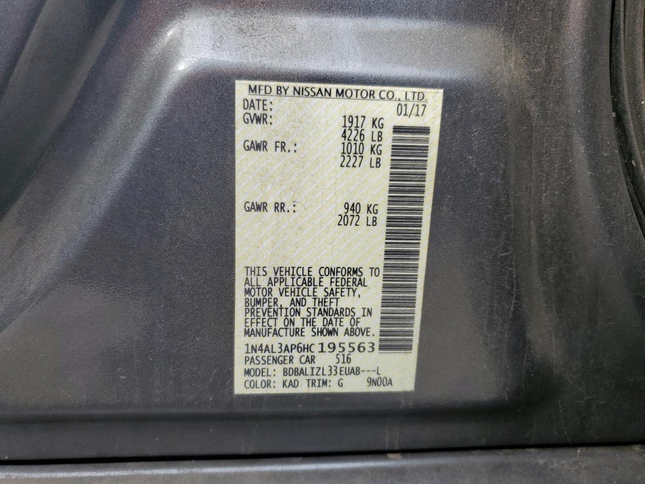 2017 Nissan Altima - Image 13