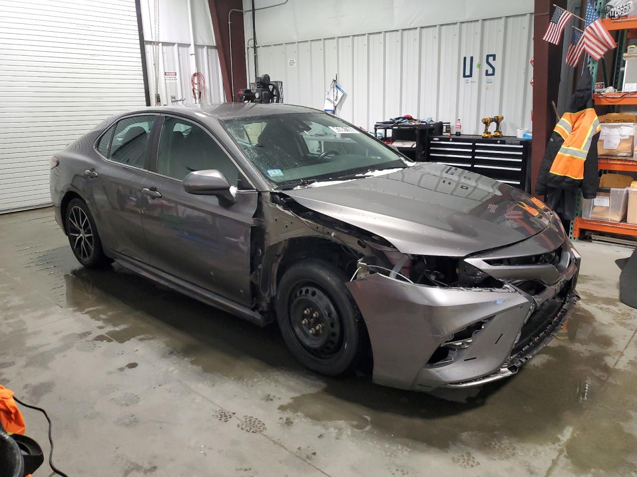 2021 Toyota Camry - Image 4