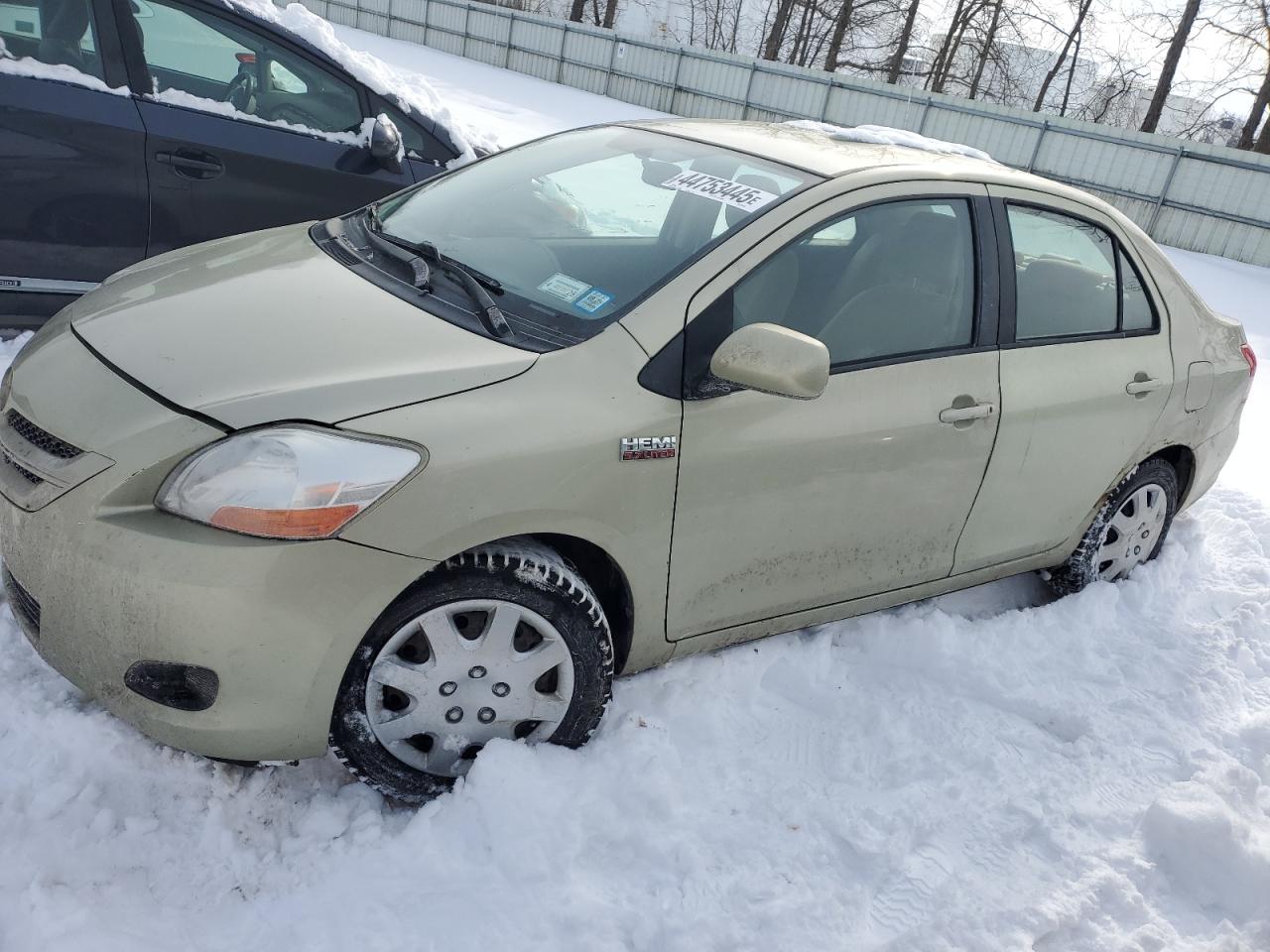 2008 Toyota Yaris - Image 1