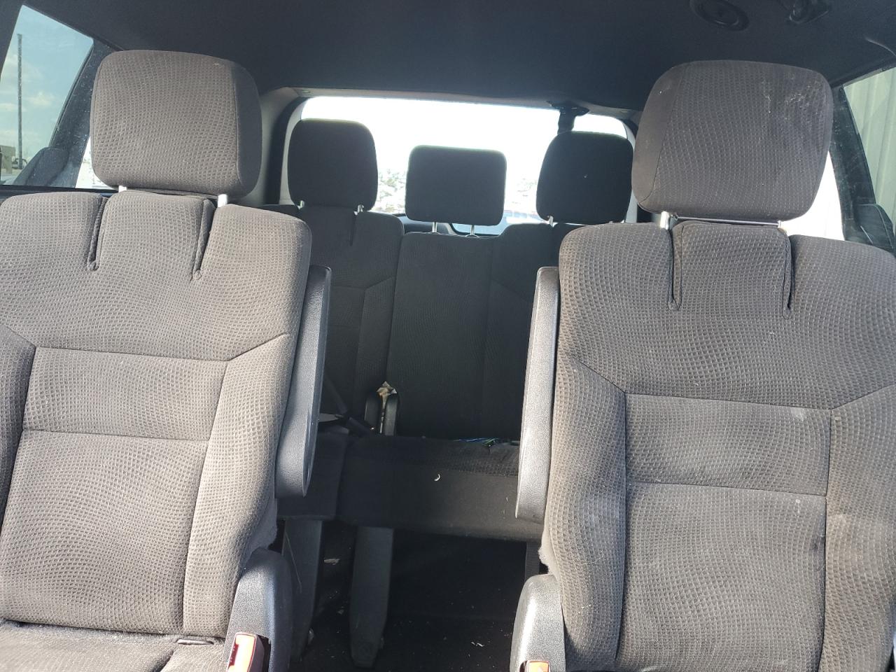 2017 Dodge Caravan - Image 10