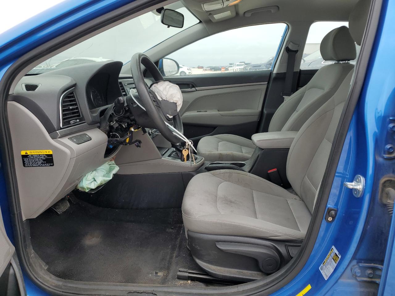 2017 Hyundai Elantra - Image 7