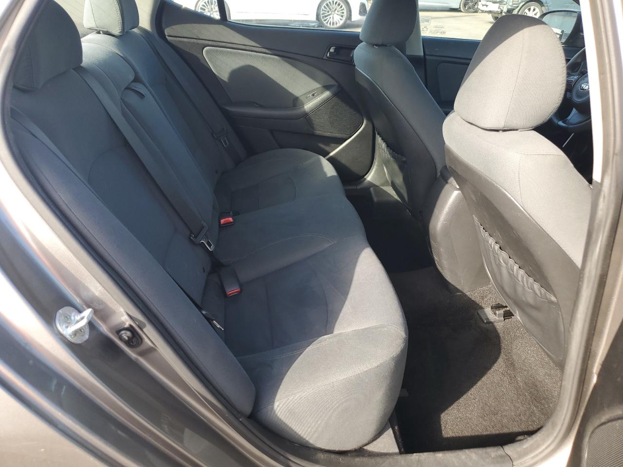 2015 Kia Optima - Image 11