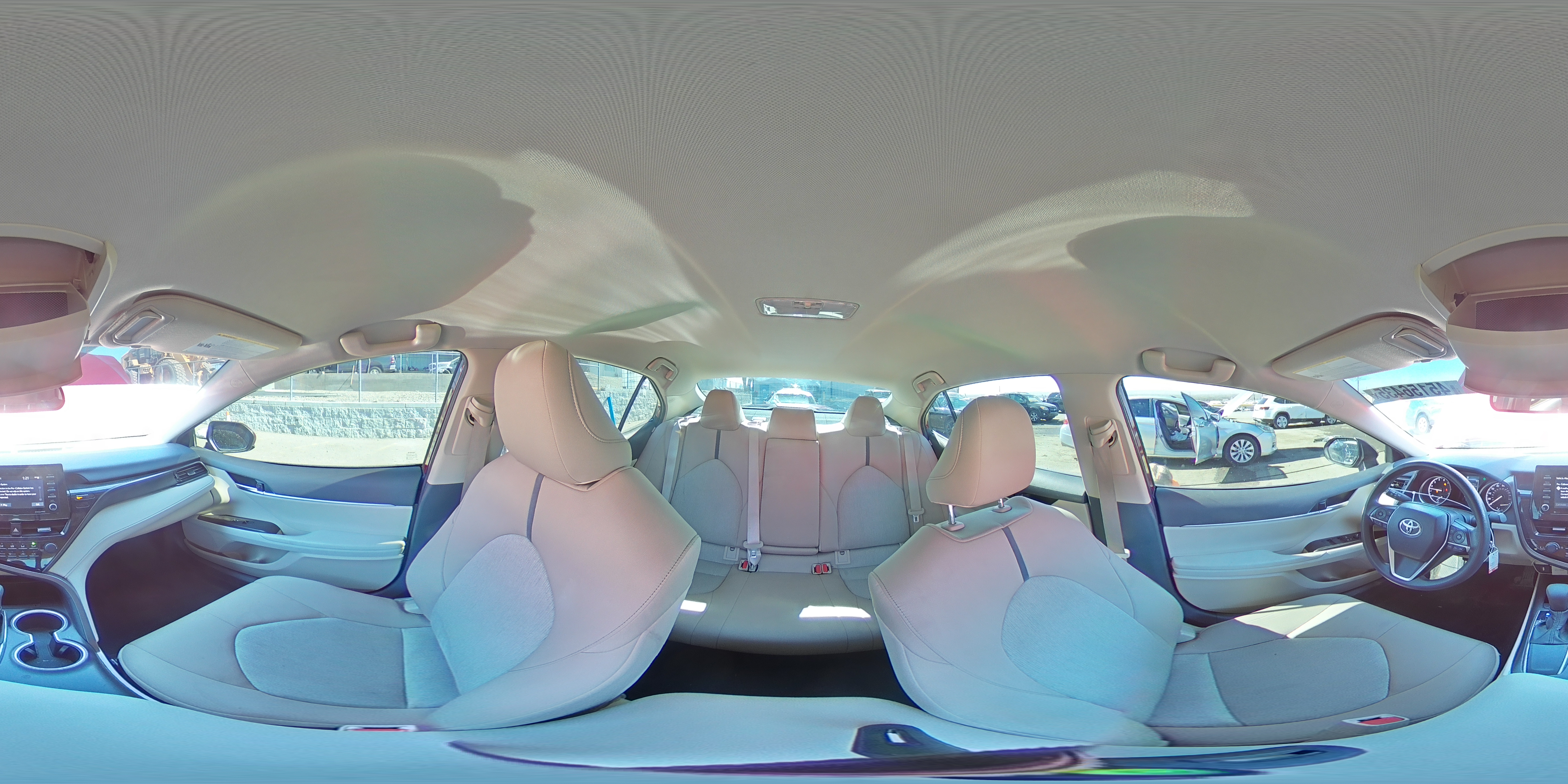 2021 Toyota Camry - Image 15