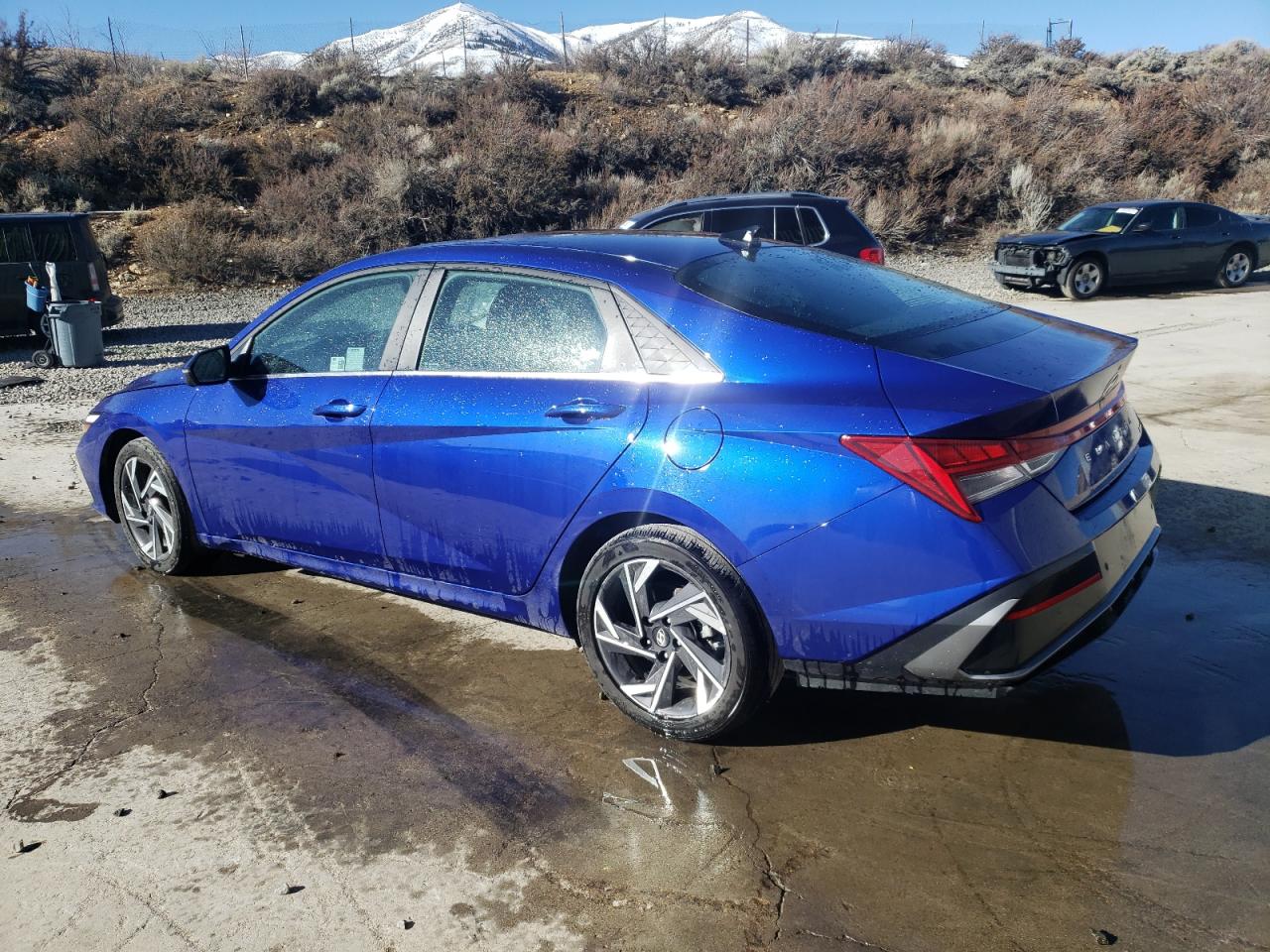 2024 Hyundai Elantra - Image 2