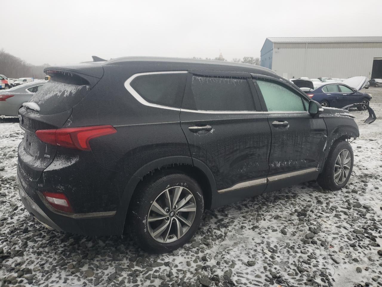 2019 Hyundai Santa Fe - Image 3
