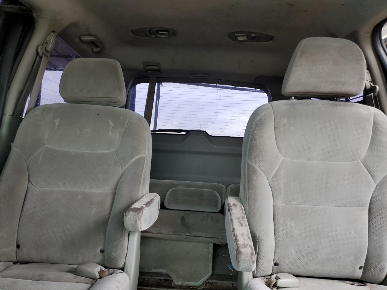 2007 Honda Odyssey - Image 10