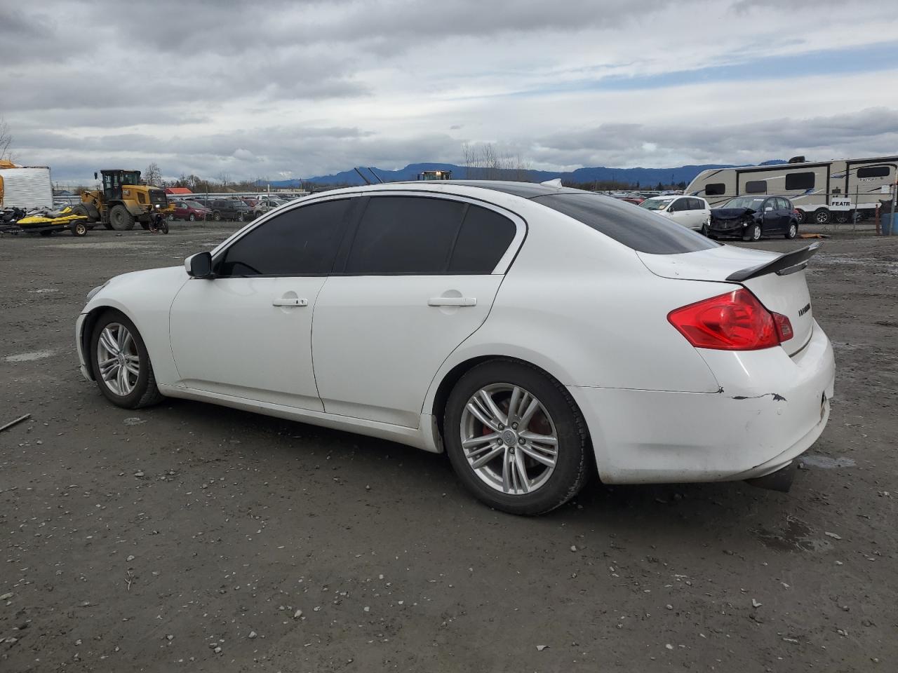 2013 Infiniti G - Image 2