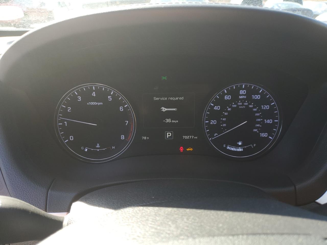2015 Hyundai Genesis - Image 9