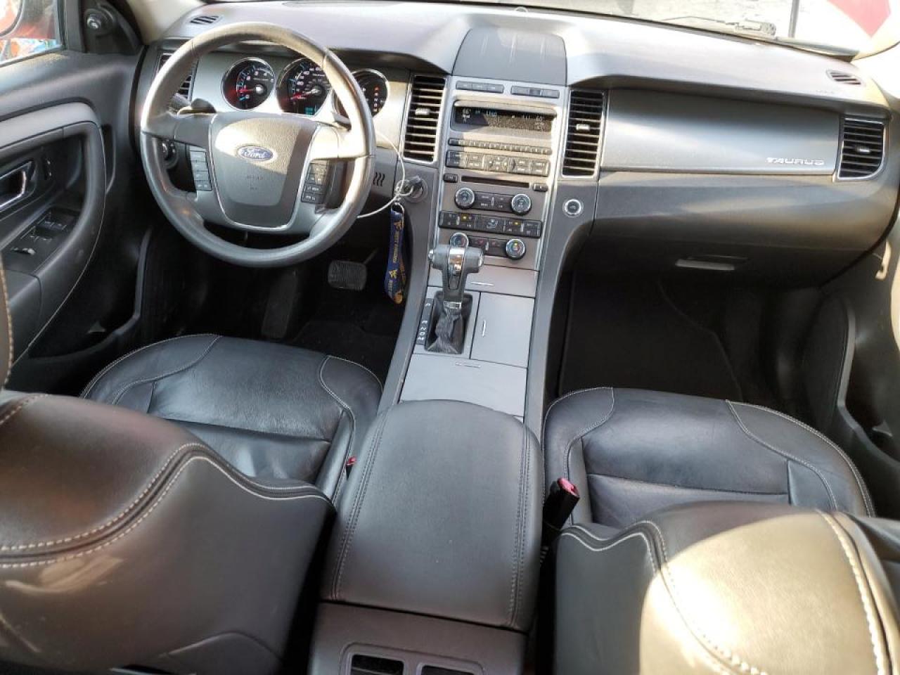 2011 Ford Taurus - Image 8