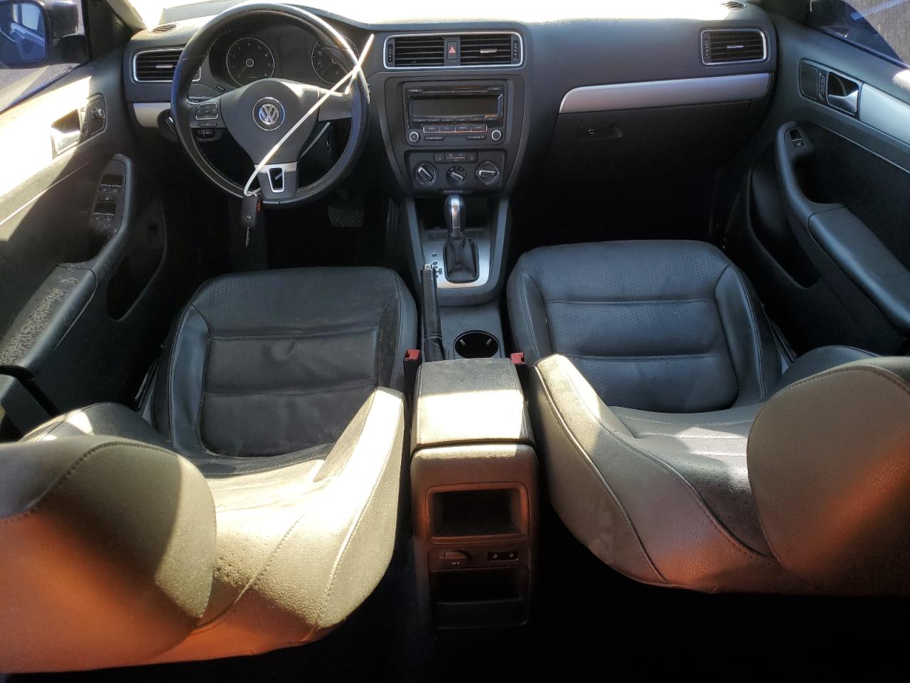 2014 Volkswagen Jetta - Image 8