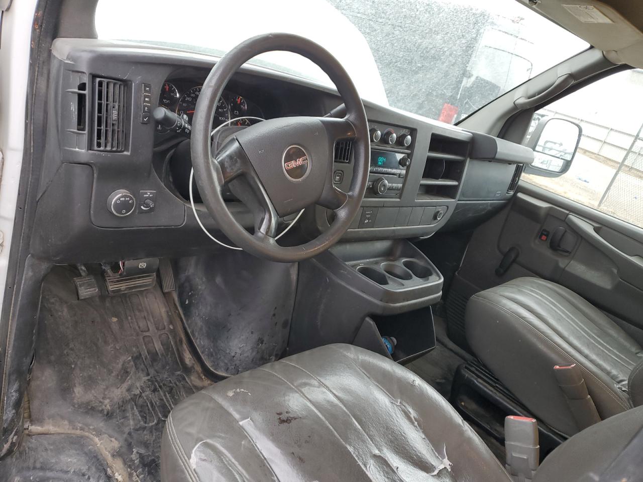 2009 GMC Savana - Image 8