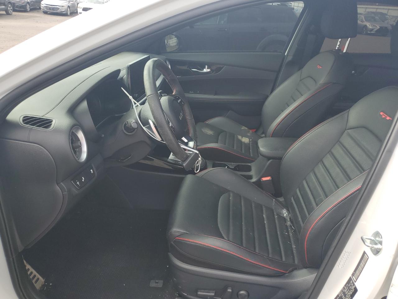 2024 Kia Forte - Image 7
