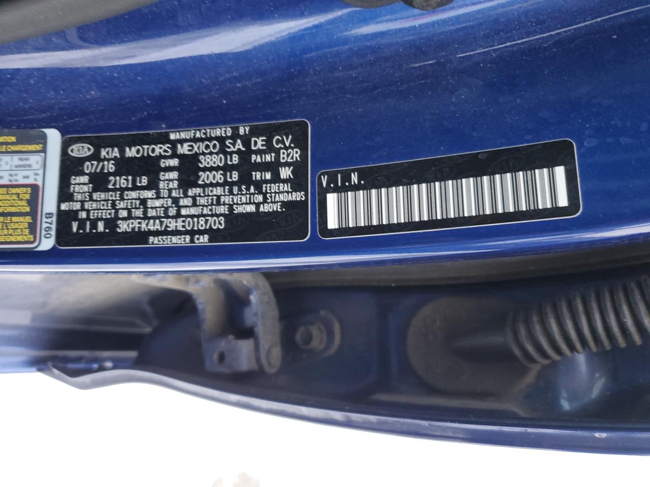 2017 Kia Forte - Image 12