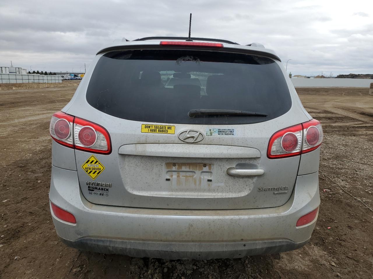 2010 Hyundai Santa Fe - Image 6