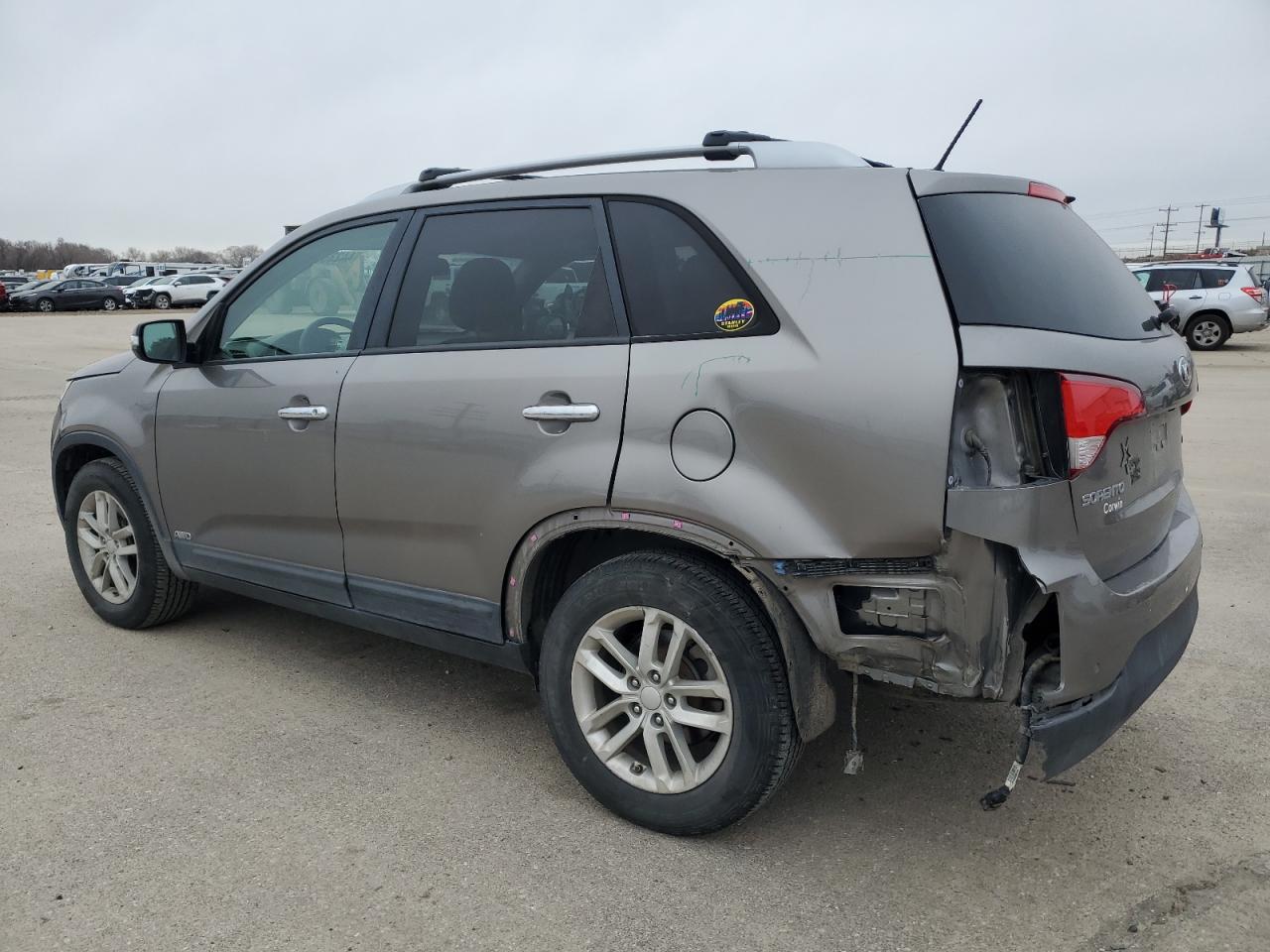 2014 Kia Sorento - Image 2