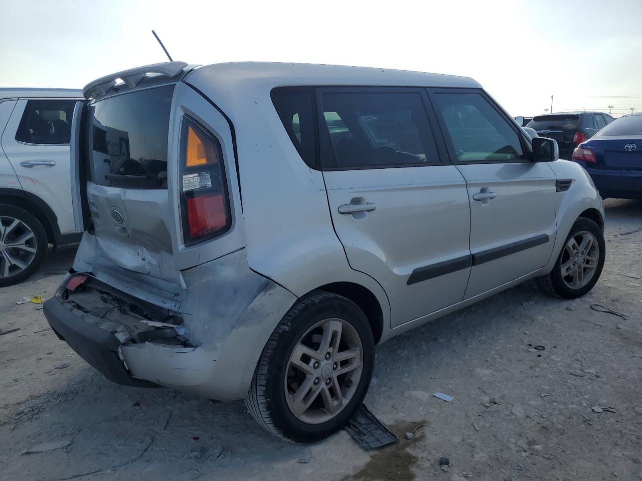 2011 Kia Soul - Image 3