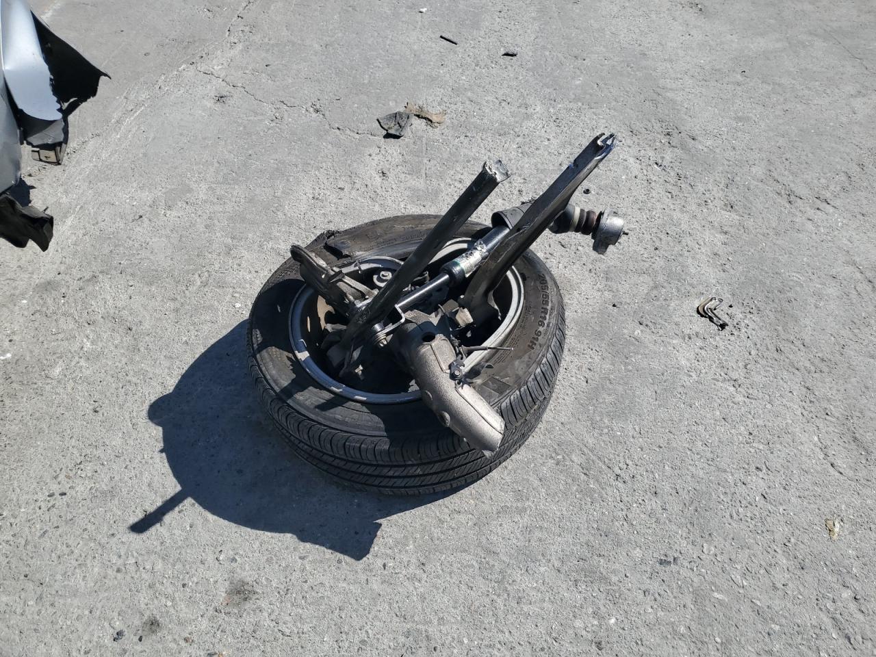 2015 Dodge Dart - Image 12