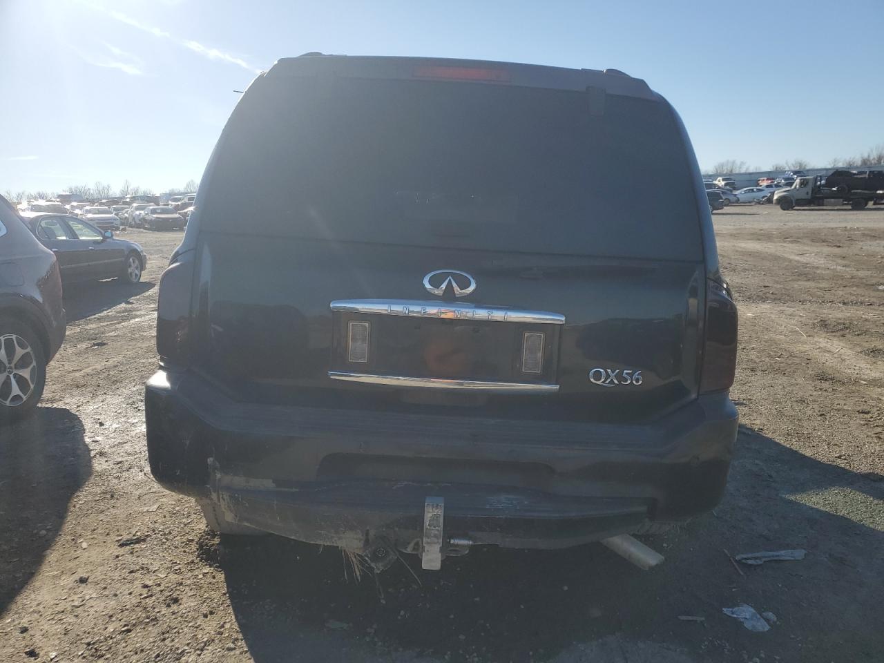 2004 Infiniti QX56 - Image 6