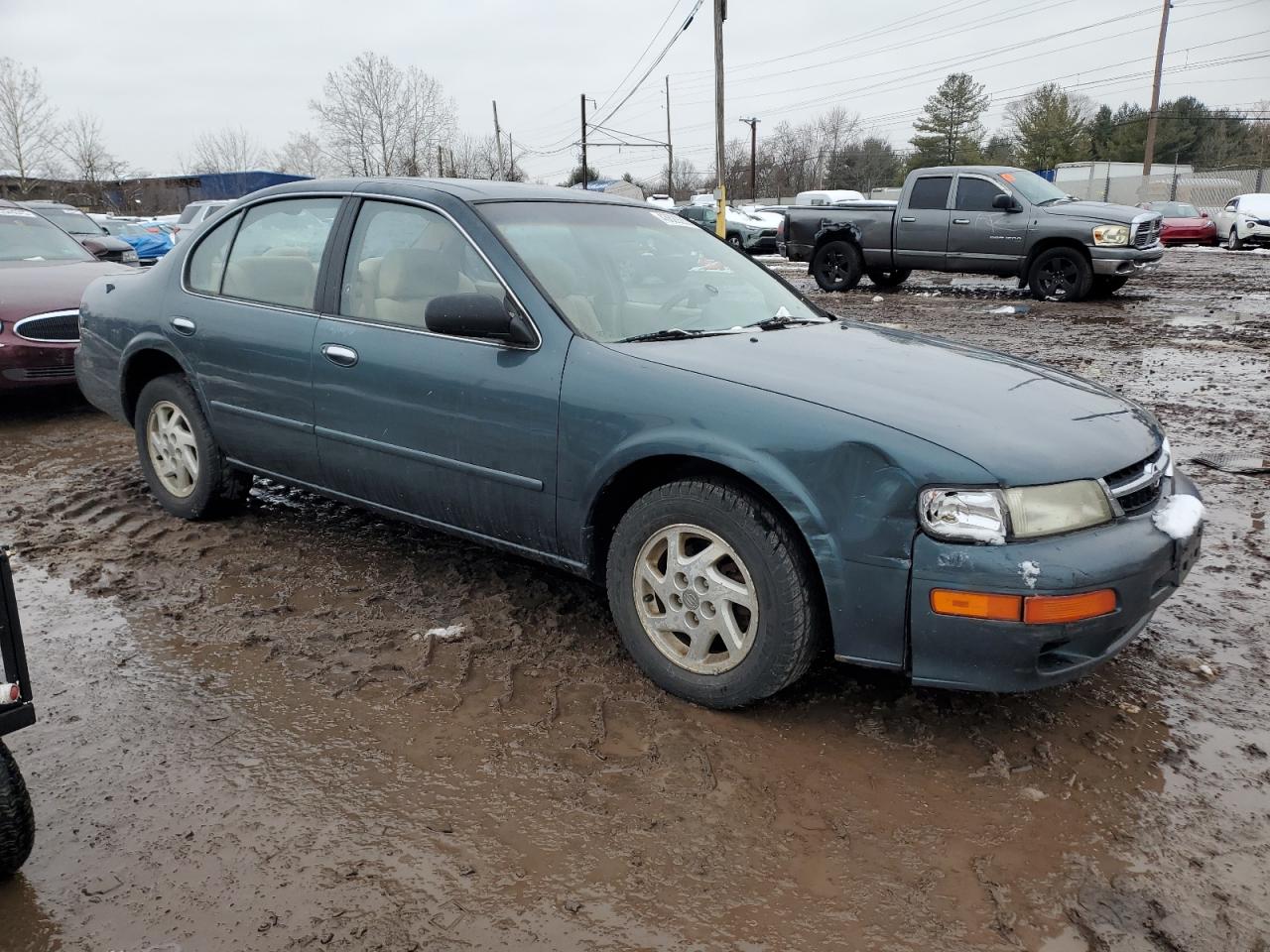 1998 Nissan Maxima - Image 4