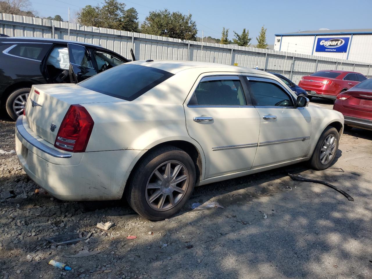 2009 Chrysler 300 - Image 3