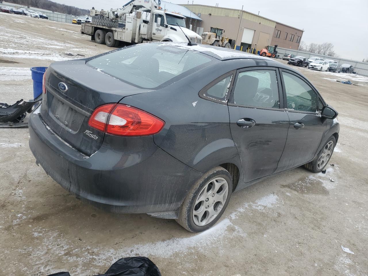 2011 Ford Fiesta - Image 3
