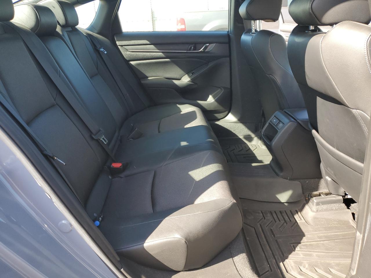 2022 Honda Accord - Image 10