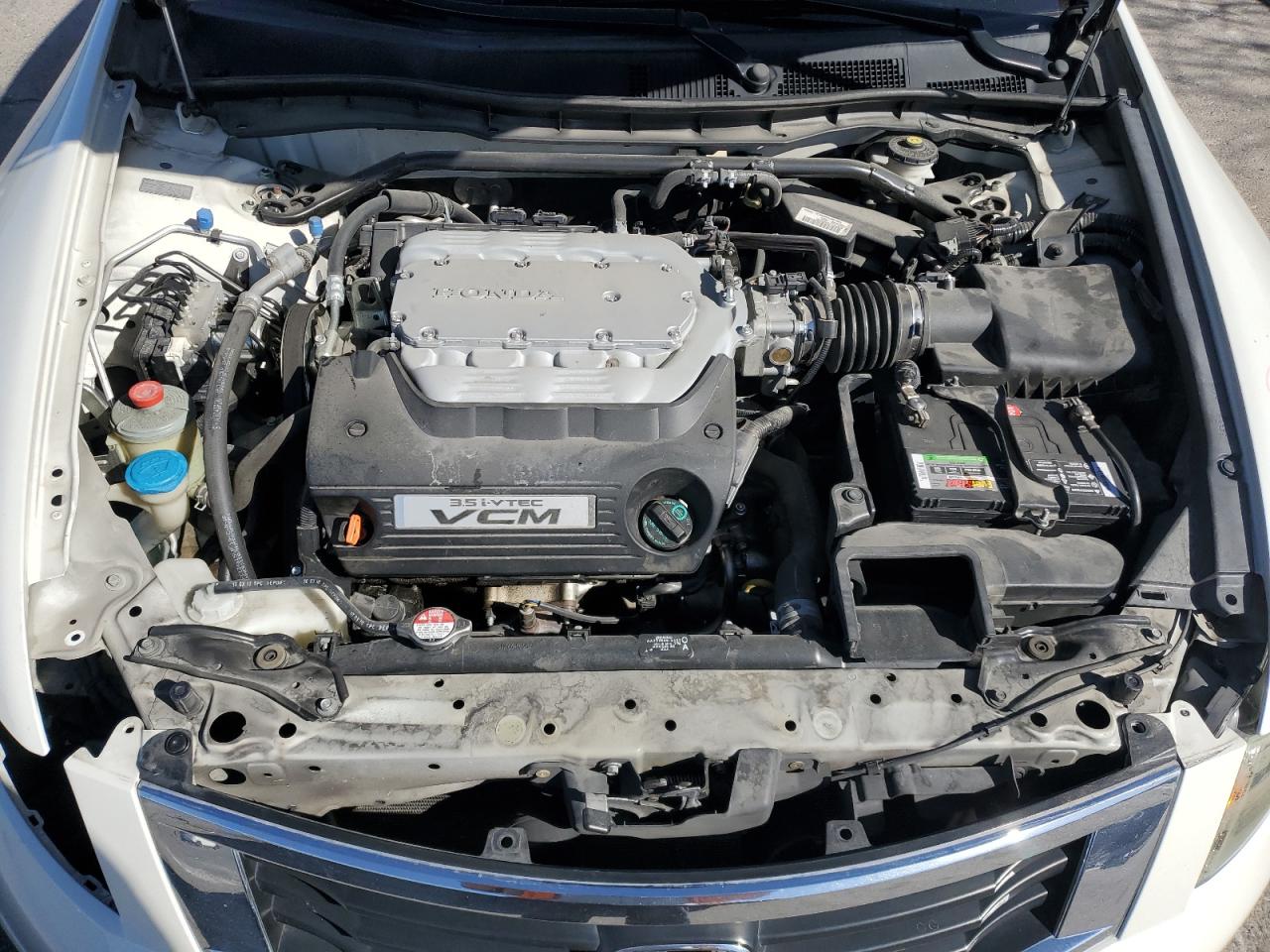 2010 Honda Accord - Image 11
