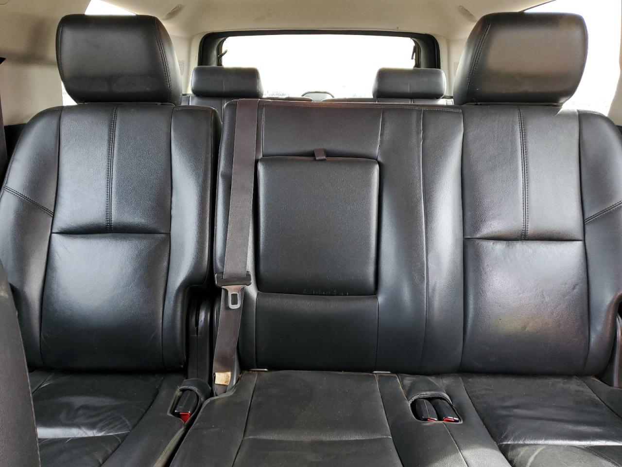 2013 GMC Yukon - Image 10