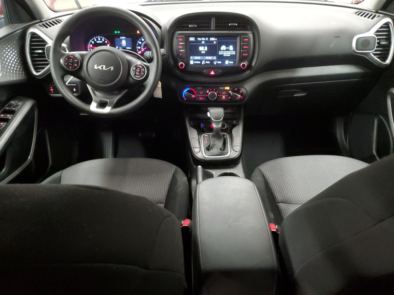 2022 Kia Soul - Image 8